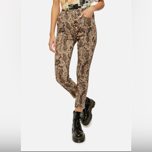 NEW We the Free Raw Hem Snakeskin Print Jeggings Size 25 Skinny Jeans - Picture 1 of 16
